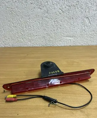 Toyota Prius (XW10) Third/center stoplight D6306
