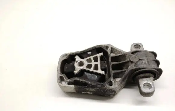 Mercedes-Benz A W176 Engine mount bracket A2462401209