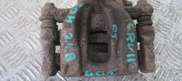 Honda CR-V Rear brake caliper