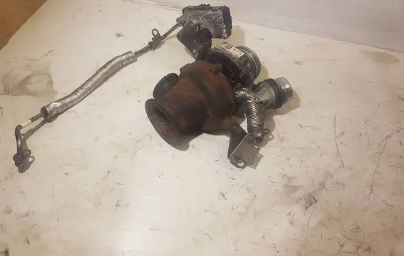 BMW 1 F20 F21 Turbo 8513640