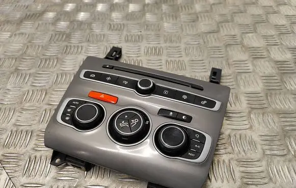 Citroen C4 II Climate control unit 98100092XF 160205 28417650