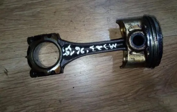 Mazda 323 Piston with connecting rod