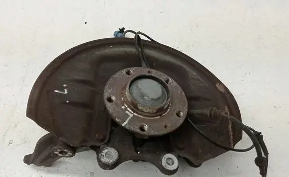 Citroen C5 Front wheel hub spindle knuckle