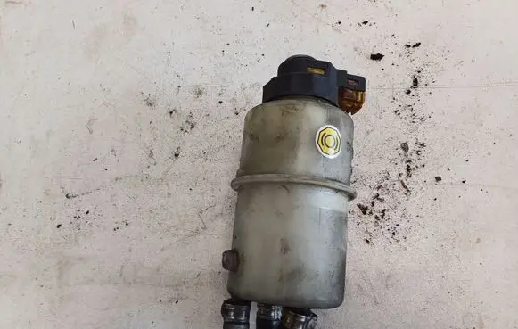 Alfa Romeo 166 Brake fluid reservoir 