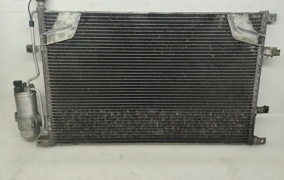 Volvo XC70 A/C cooling radiator (condenser) 19907 30676414