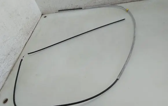 Engine bonnet/hood lock release cable