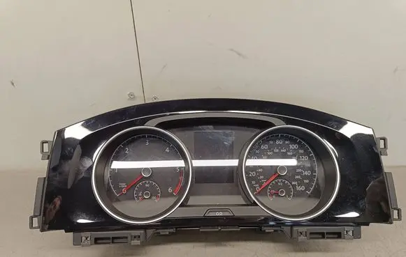 Speedometer (instrument cluster)