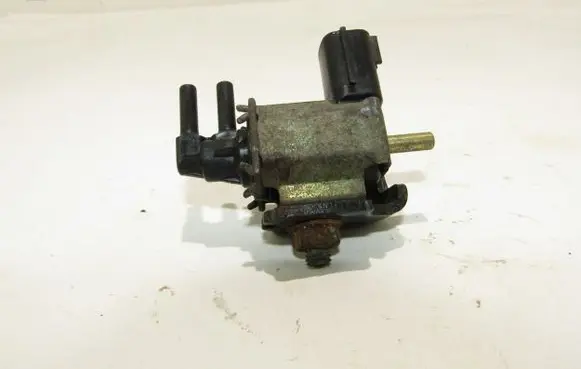Nissan Pathfinder R51 Turbo solenoid valve K5T46582