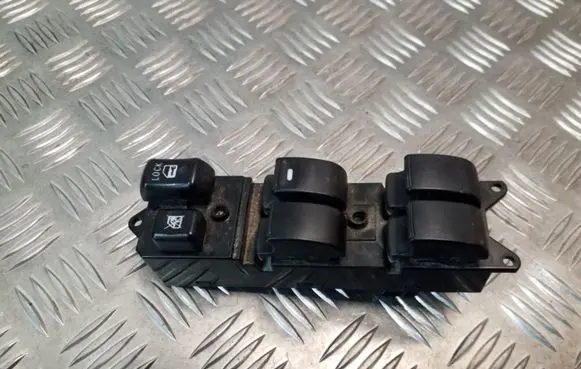 Mitsubishi ASX Electric window control switch 8608A209