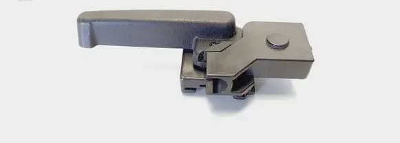 Opel Zafira C Engine bonnet (hood) release handle