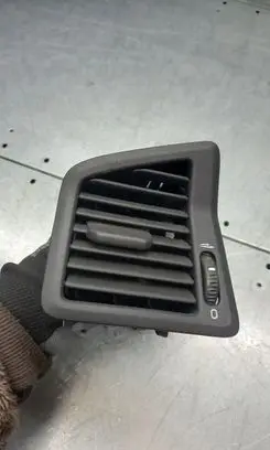 Volvo V70 Dashboard side air vent grill/cover trim 3409373