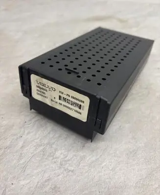 Volvo XC90 Fuse module 08696098 08696040