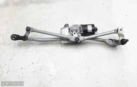 Front wiper linkage