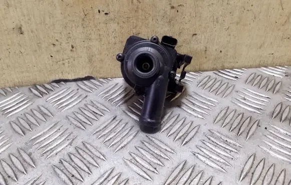 Audi A4 S4 B8 8K Electric auxiliary coolant/water pump 8K0965561A 701713160