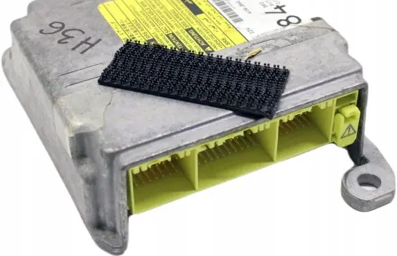 Toyota Avensis T250 Airbag control unit/module 8917005121