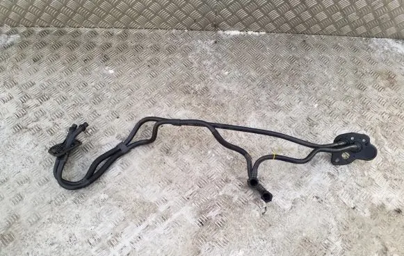 Volvo XC90 Engine coolant pipe/hose 31686543