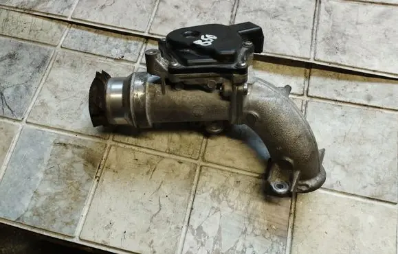 Renault Megane III Throttle valve 8200614985