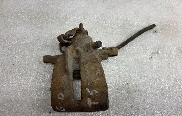 Volkswagen Transporter - Caravelle T5 Rear brake caliper