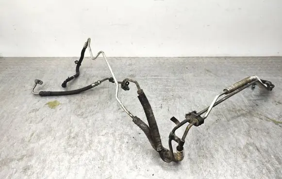 Volvo V70 Power steering hose/pipe/line 31340919