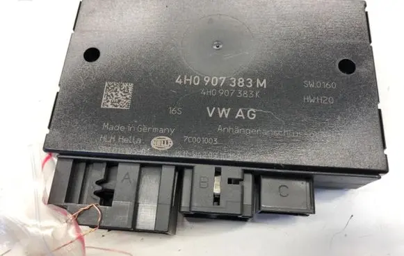 Volkswagen Touareg II Tow bar trailer control unit/module 4H0907383M