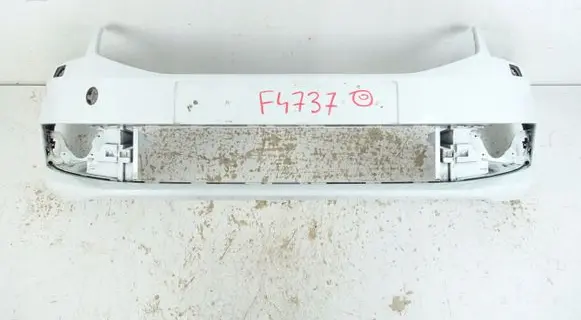 Skoda Octavia Mk3 (5E) Front bumper 5E0807221N