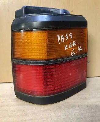 Volkswagen PASSAT B4 Rear/tail lights 333945257