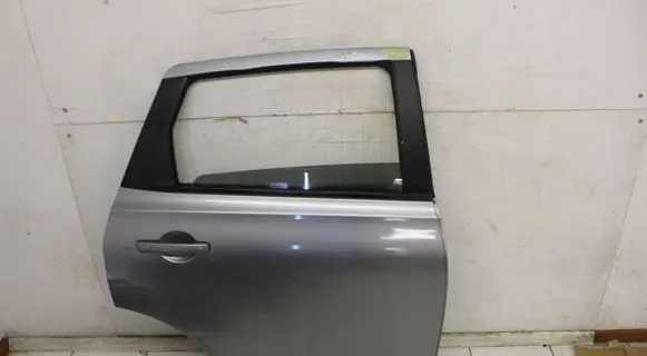 Nissan Qashqai Rear door 