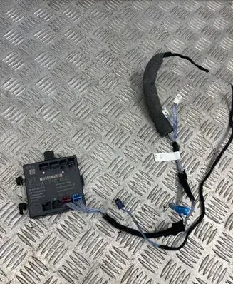 Mercedes-Benz C W204 Door control unit/module A2129004002 A2129028001 A2128203526