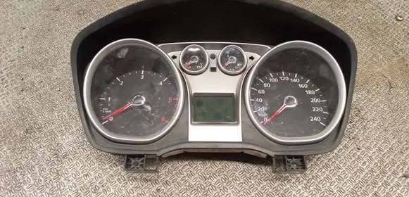 Ford Focus Speedometer (instrument cluster) 8V4T10849GF