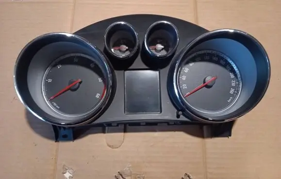 Opel Insignia A Speedometer (instrument cluster) 22783076 365903926H