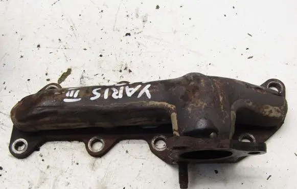 Toyota Yaris Exhaust manifold 1327