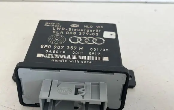 Audi Q7 4L Light module LCM 8P0907357H 5LA00837903