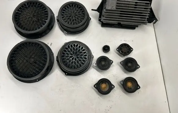 Audi Q5 SQ5 Audio system kit 8T1035223A 8R0035415C 8R0035411A