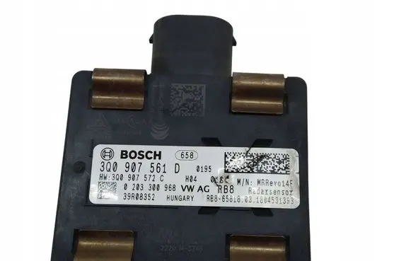Skoda Superb B8 (3V) Distronic sensor radar 3Q0907561D