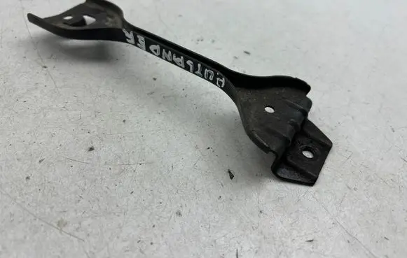 Mitsubishi Outlander Battery bracket 