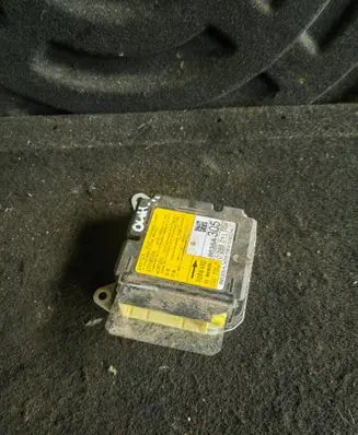 Mitsubishi Outlander Airbag control unit/module 8635A305