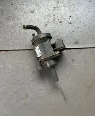 Mercedes-Benz A W169 Turbo solenoid valve A0005450427