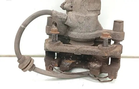 Volvo V40 Rear brake caliper