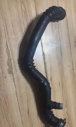 Ford Focus Air intake hose/pipe bv616k863cc
