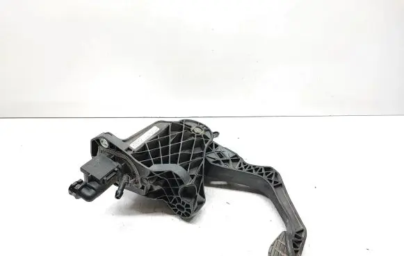 Clutch pedal