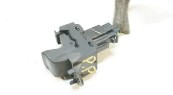Volvo V50 Quarter vent window switch D18L4
