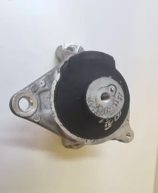 Honda CR-V Engine mount bracket 50820T1GE01