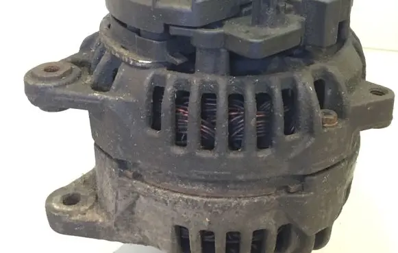 Renault Kangoo II Generator/alternator 8200660034 8200660034B 0124525139
