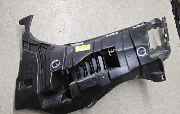 BMW X3M F97 Front bumper mounting bracket 8065191
