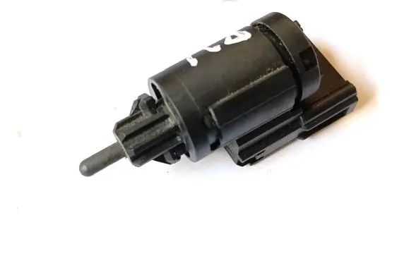 Volkswagen Golf IV Brake pedal sensor switch 1J0945511D