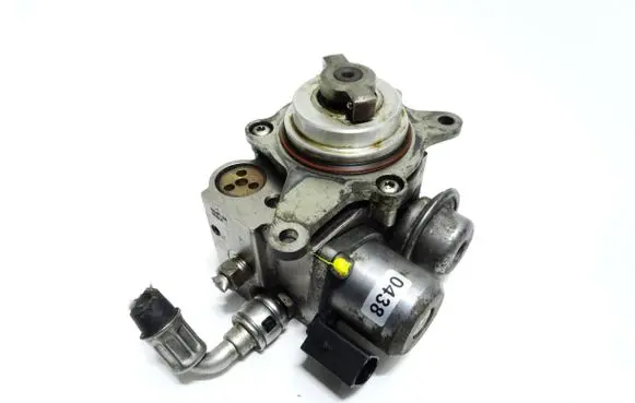 Citroen C4 Grand Picasso Fuel injection high pressure pump 1675941280 V758887980
