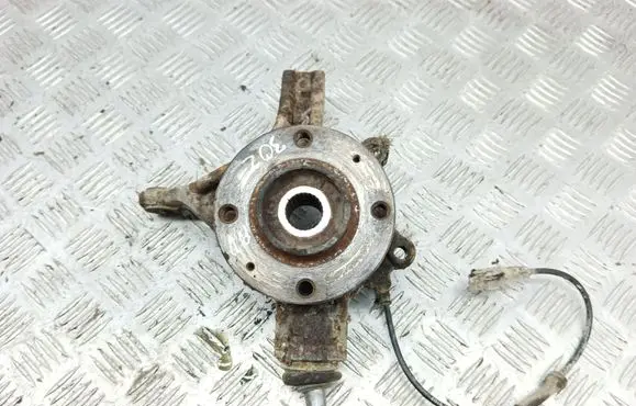 Peugeot 307 Front wheel hub