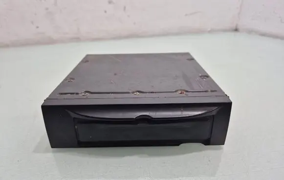 Volvo XC90 GPS navigation control unit/module 30732660