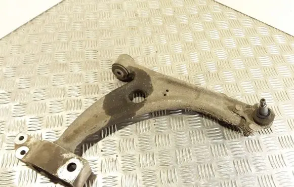 Volkswagen PASSAT B6 Front lower control arm/wishbone 3C0407153B