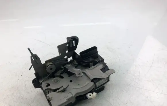 Volvo S90, V90 Coupe door lock (next to the handle) 31349894